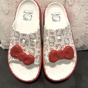 Hello Kitty  Crocs